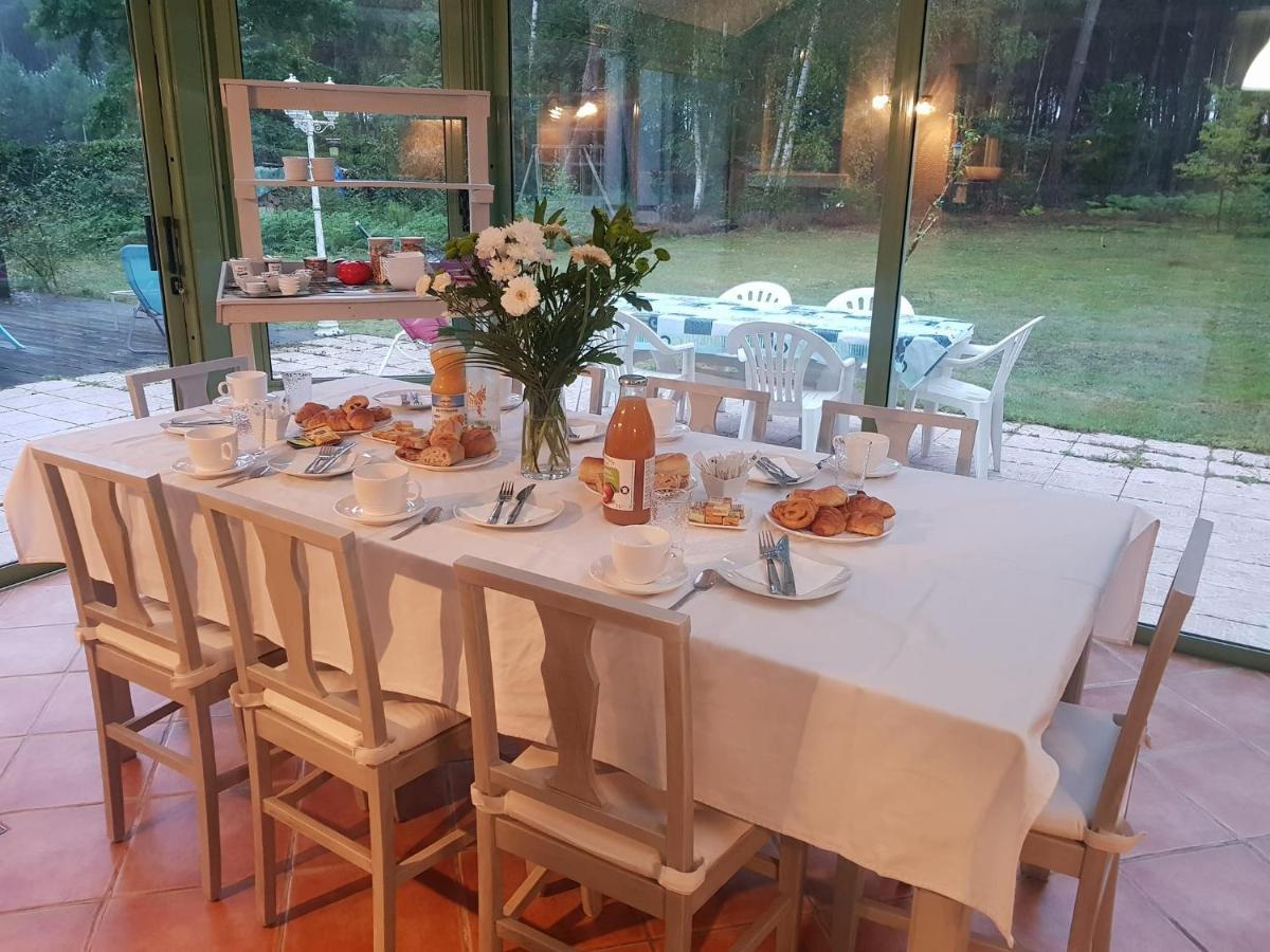 B&B La Foret De Charmeuse Ruaudin Ngoại thất bức ảnh